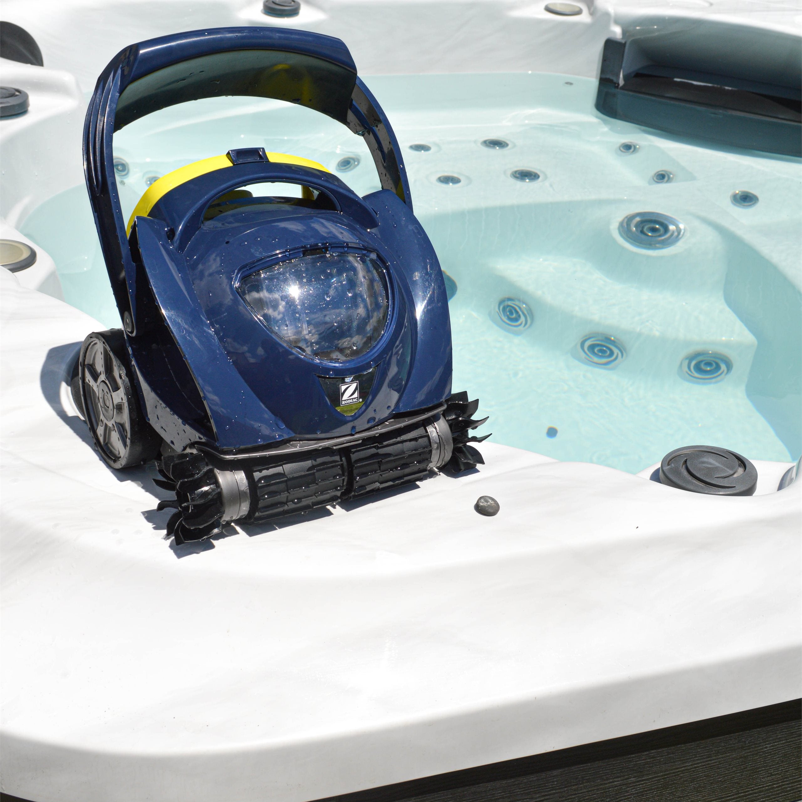 SPABOT SB1000 CORDLESS SPA CLEANER by Spa